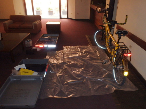 Tandem Bicycle Break-Down 2, Hotel de Sol.
